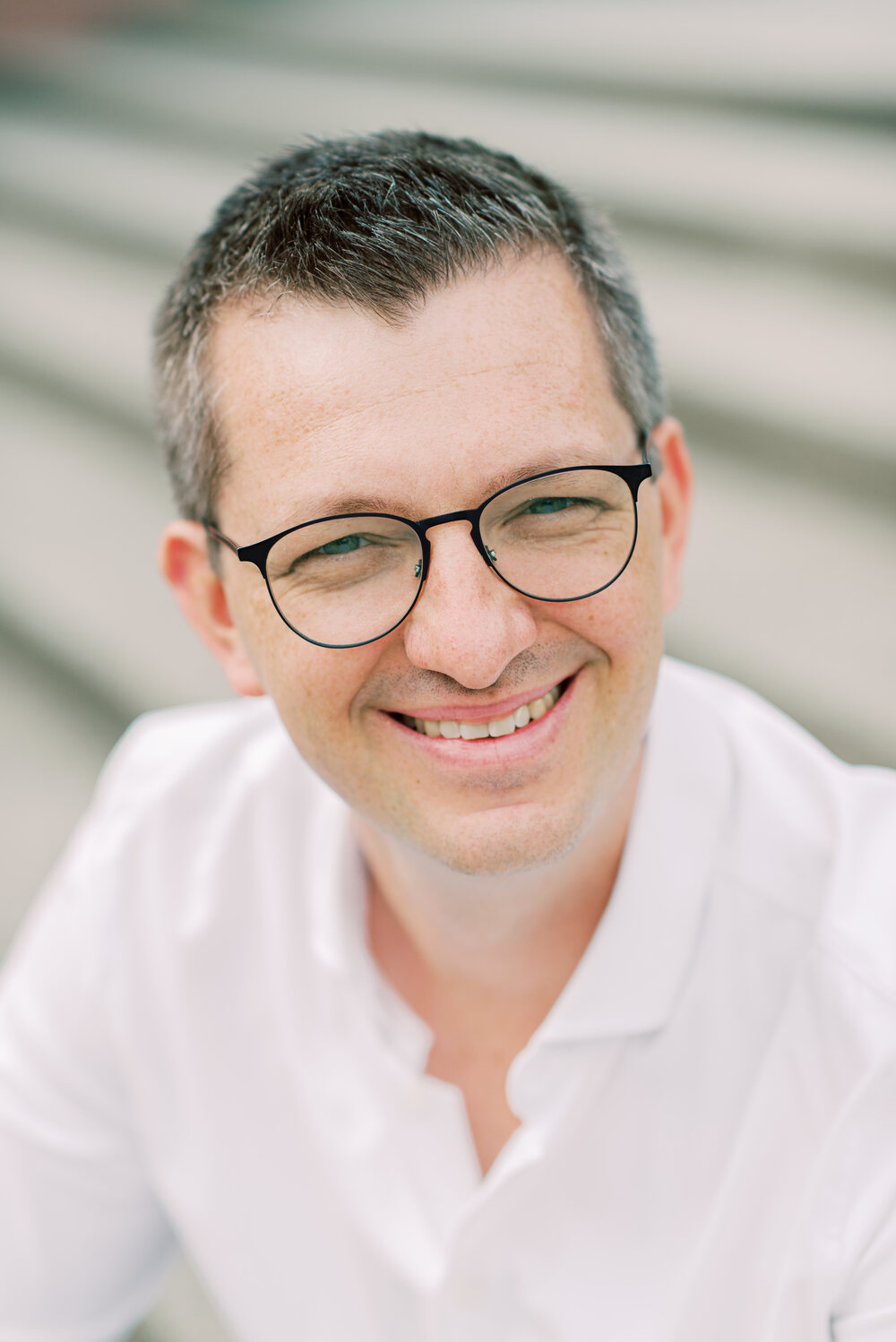 Portrait von Robert Liebhold